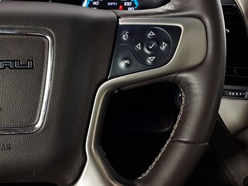 Used 2018 GMC Yukon Denali RWD image 21