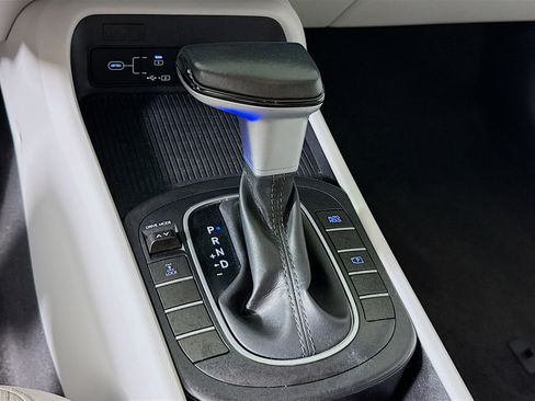 Used 2024 Hyundai Kona SEL AWD/4WD image 19