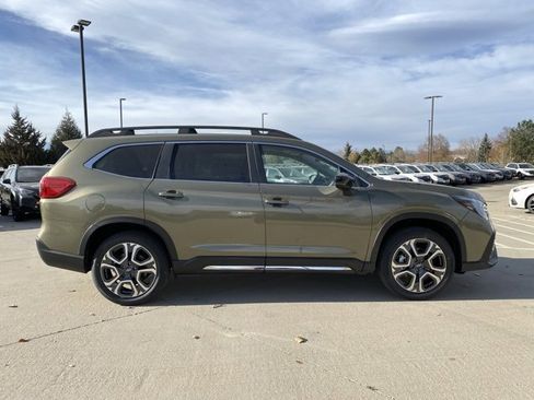 New 2025 Subaru Ascent Limited image 6