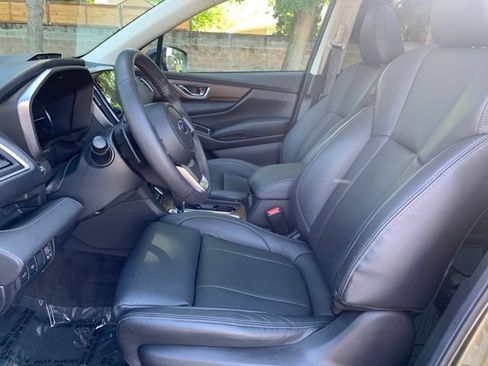 Used 2025 Subaru Ascent Touring AWD/4WD image 13
