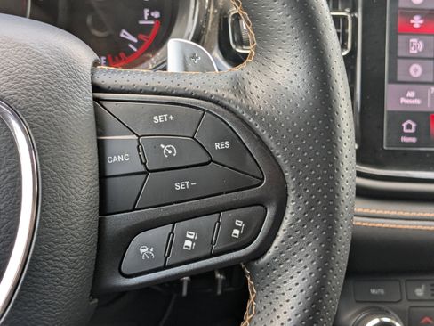 Used 2025 Dodge Durango R/T AWD/4WD image 26