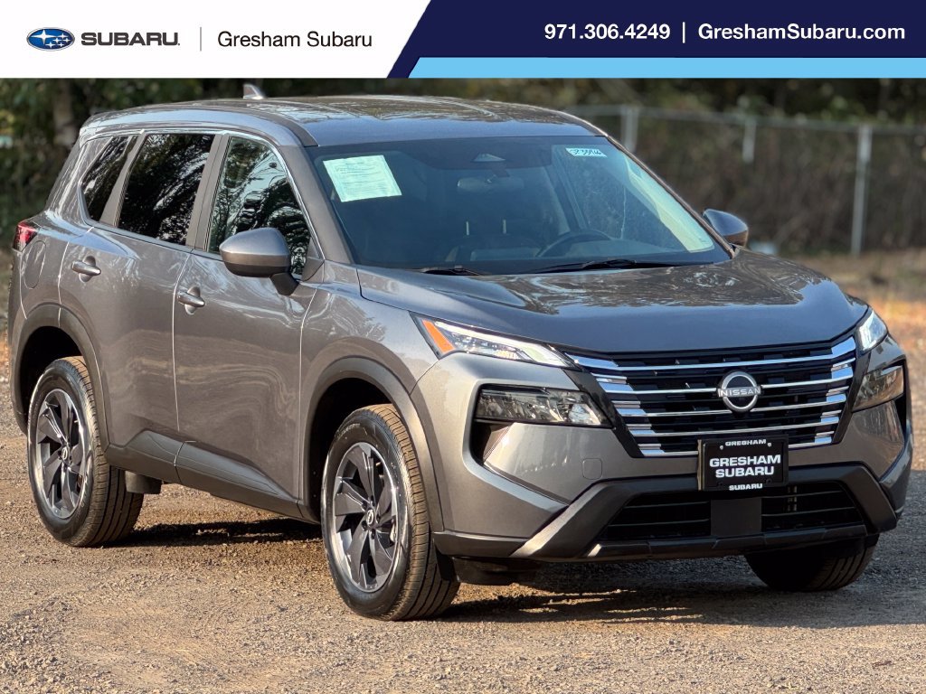 Used 2025 Nissan Rogue SV FWD image 1