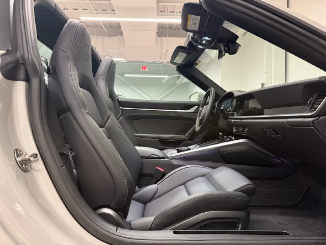 Certified 2024 Porsche 911 Targa 4S AWD/4WD image 26