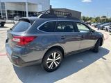 Used 2019 Subaru Outback 3.6R Limited image 3