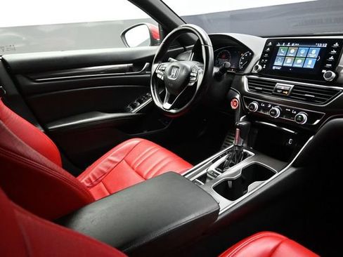 Used 2019 Honda Accord Sport image 14