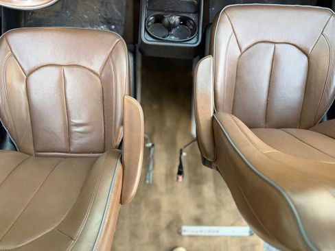 Used 2017 Chrysler Pacifica Limited w/ Advanced Safetytec Group image 54