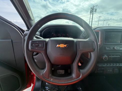 Used 2022 Chevrolet Silverado 2500 Custom w/ Custom Convenience Package image 16