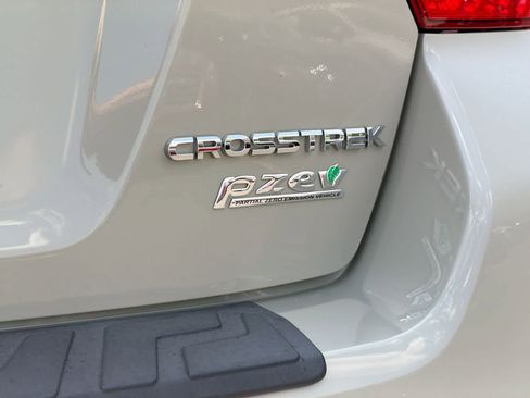 Used 2017 Subaru Crosstrek 2.0i Premium AWD/4WD image 13