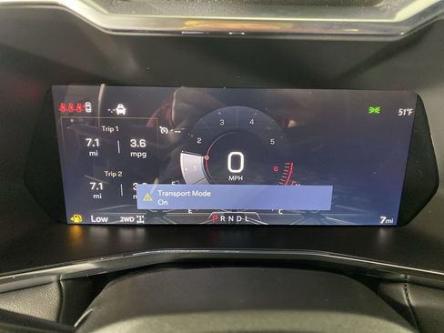 New 2026 GMC Canyon Elevation w/ Convenience Package image 14