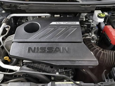 Used 2023 Nissan Rogue S AWD/4WD image 17