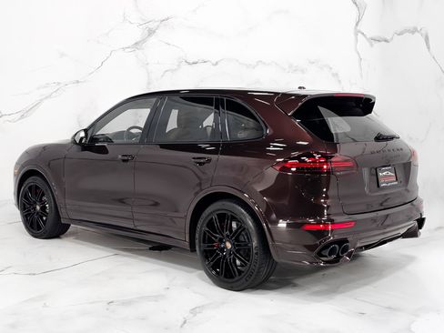 Used 2016 Porsche Cayenne GTS image 12