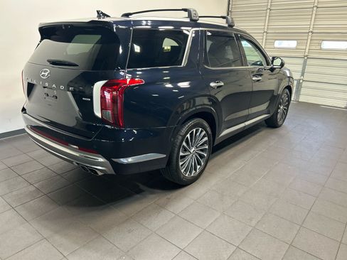 Used 2023 Hyundai Palisade Calligraphy w/ Cargo Package AWD/4WD image 3