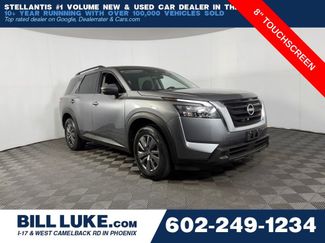 Used 2025 Nissan Pathfinder SV FWD video 1