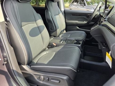 Certified 2026 Honda Odyssey Touring image 19