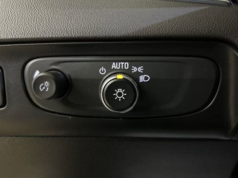 Used 2018 Buick Enclave Avenir image 22