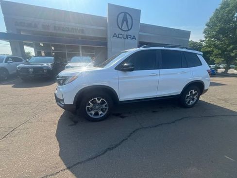 Used 2023 Honda Passport TrailSport image 38