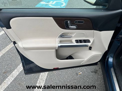 Used 2020 Mercedes-Benz GLB 250 4MATIC image 16