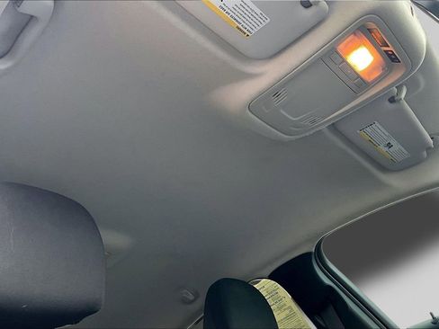 Used 2017 Chevrolet Cruze LT w/ Convenience Package image 22