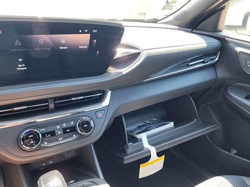 New 2026 Buick Envista Preferred w/ Convenience I Package FWD image 32