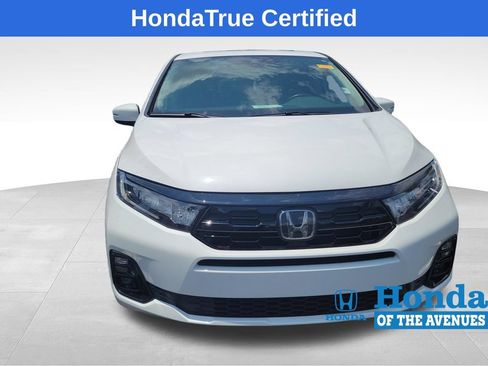 Used 2025 Honda Odyssey Elite image 4