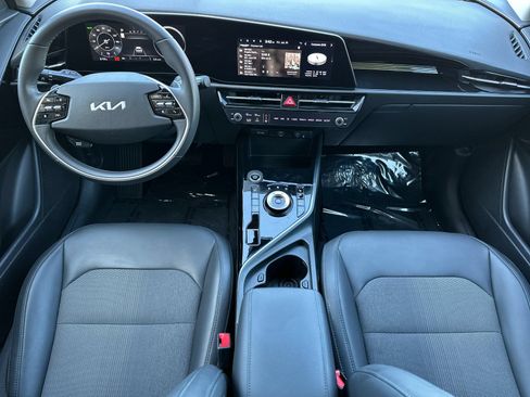Used 2023 Kia Niro Wind FWD image 13