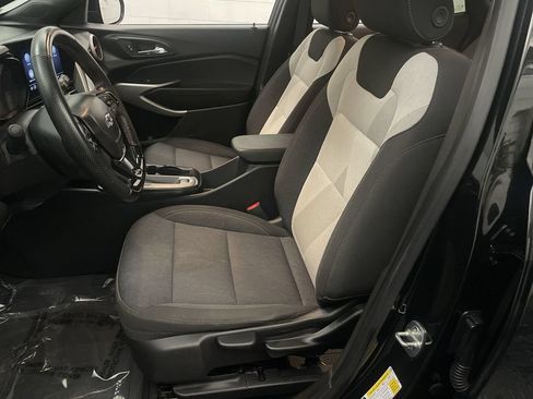 Used 2024 Chevrolet Trax RS w/ Driver Confidence Package FWD image 12