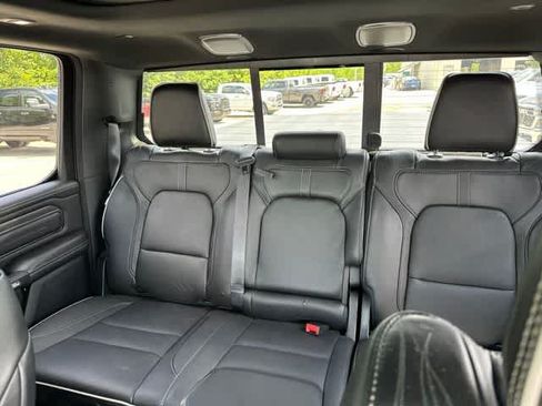 Used 2020 RAM 1500 Limited w/ Black Appearance Package AWD/4WD image 7