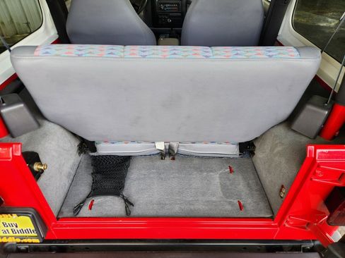 Used 1997 Jeep Wrangler Sport AWD/4WD image 9