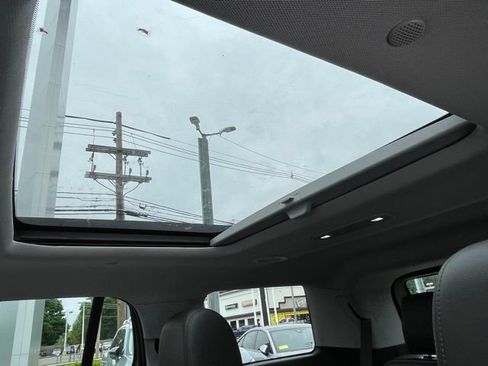 Used 2023 GMC Acadia AT4 w/ Preferred Package AWD/4WD image 13