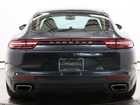 Used 2018 Porsche Panamera 4 w/ Premium Package AWD/4WD image 61