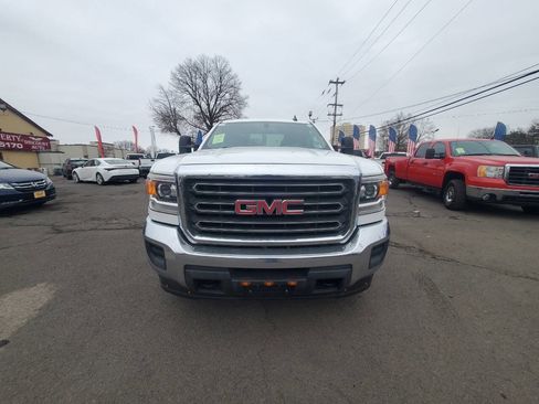 Used 2015 RAM 2500 Tradesman w/ Chrome Appearance Group image 10