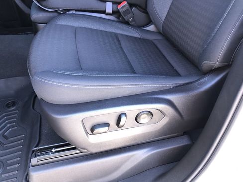 Used 2024 Chevrolet Silverado 1500 Custom image 14