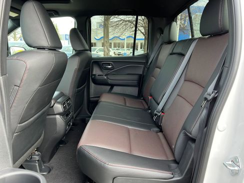New 2026 Honda Ridgeline Black Edition image 5