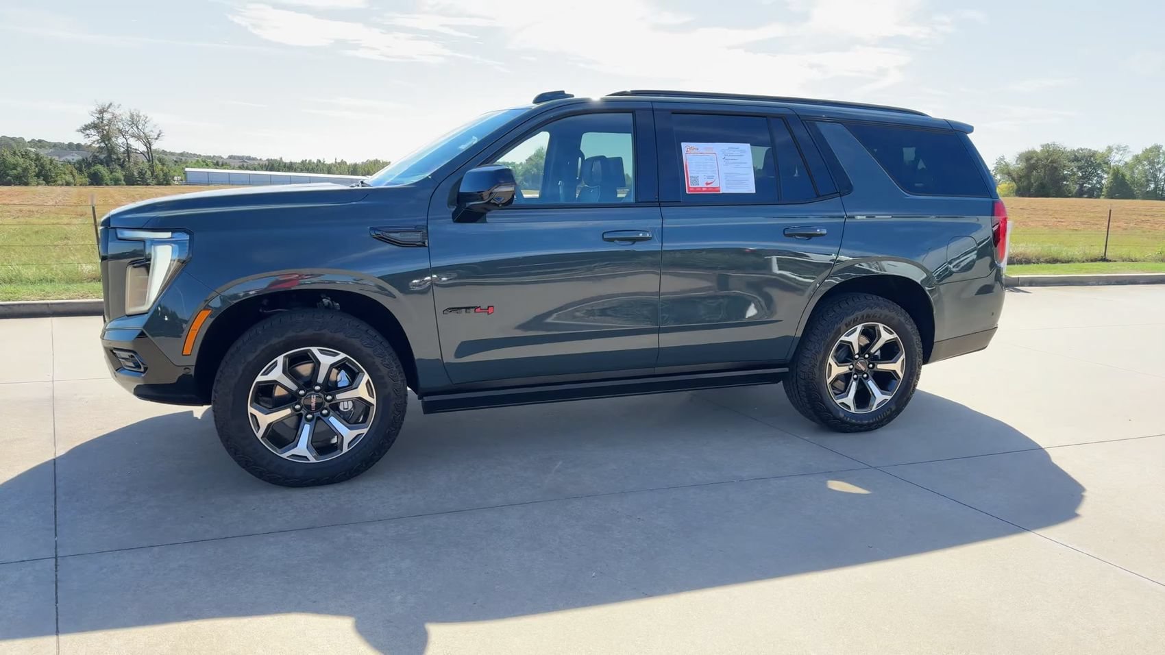 Used 2026 GMC Yukon AT4 Ultimate AWD/4WD image 5