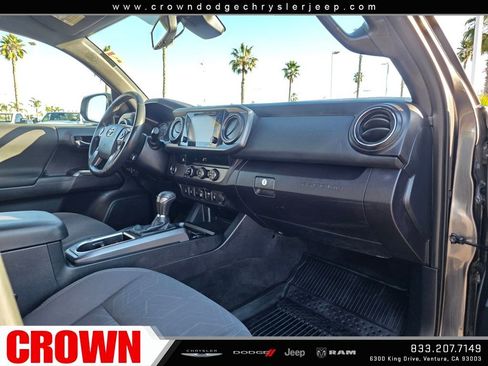 Used 2018 Toyota Tacoma TRD Sport image 13
