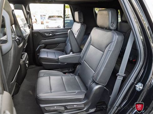 Used 2023 GMC Yukon Denali w/ Denali Reserve Package AWD/4WD image 43