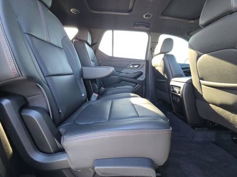 Used 2023 Chevrolet Traverse RS w/ LPO, Floor Liner Package AWD/4WD image 17