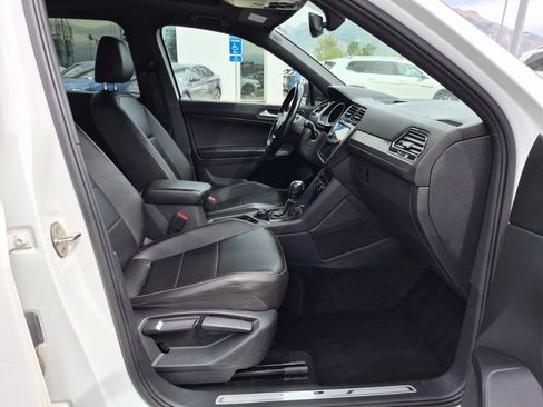 Used 2021 Volkswagen Tiguan SE R-Line AWD/4WD image 33