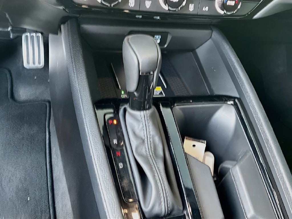 Used 2025 Honda Accord Sport image 16