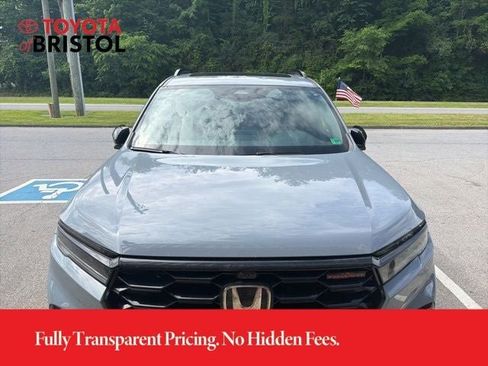 Used 2025 Honda Pilot TrailSport image 18