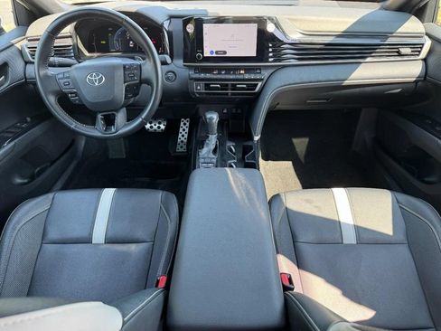 Certified 2025 Toyota Camry SE FWD image 15