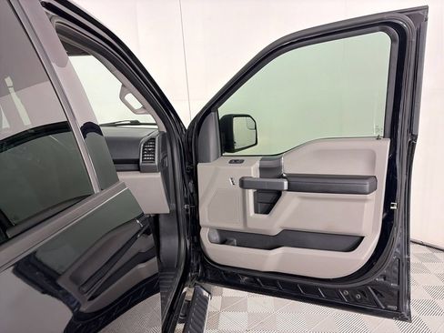 Used 2018 Ford F150 XLT w/ Equipment Group 302A Luxury AWD/4WD image 29
