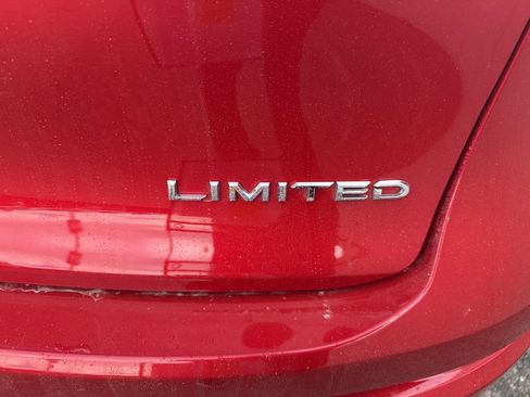 Used 2023 Toyota Crown Limited image 8