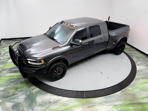 Used 2020 RAM 3500 Laramie w/ Night Edition AWD/4WD image 31