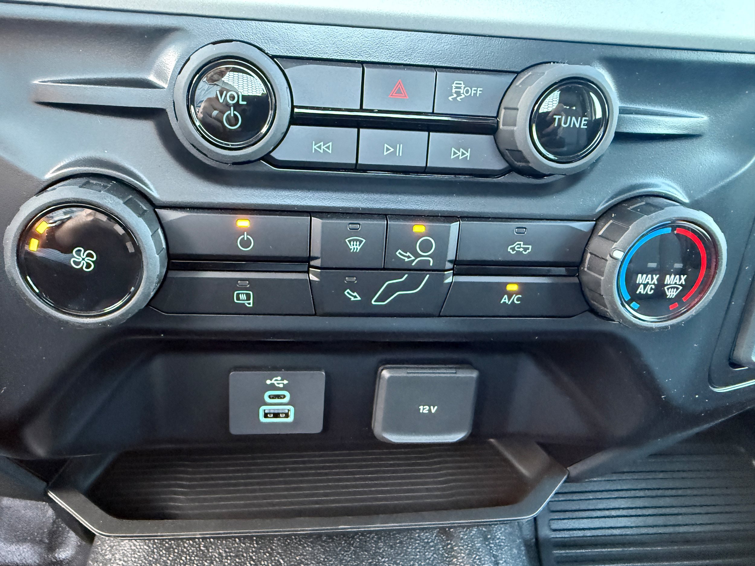 New 2025 Ford F350 4x4 Regular Cab DRW Super Duty image 22