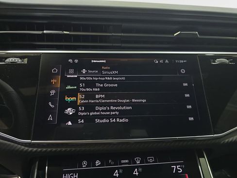 New 2025 Audi SQ8 Prestige image 21