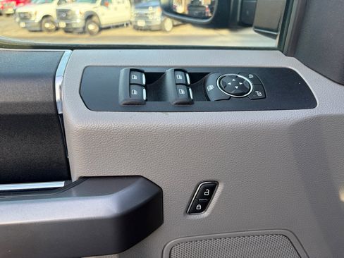 Used 2020 Ford F250 XLT w/ FX4 Off-Road Package image 24