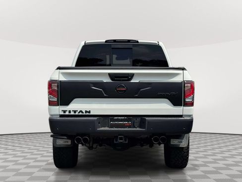 Used 2021 Nissan Titan PRO-4X w/ Pro-4x Convenience Package AWD/4WD image 6