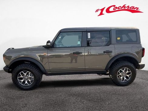 New 2025 Ford Bronco Badlands AWD/4WD image 4