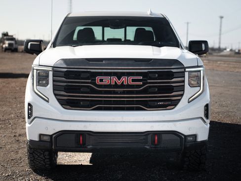 Used 2023 GMC Sierra 1500 AT4X image 4